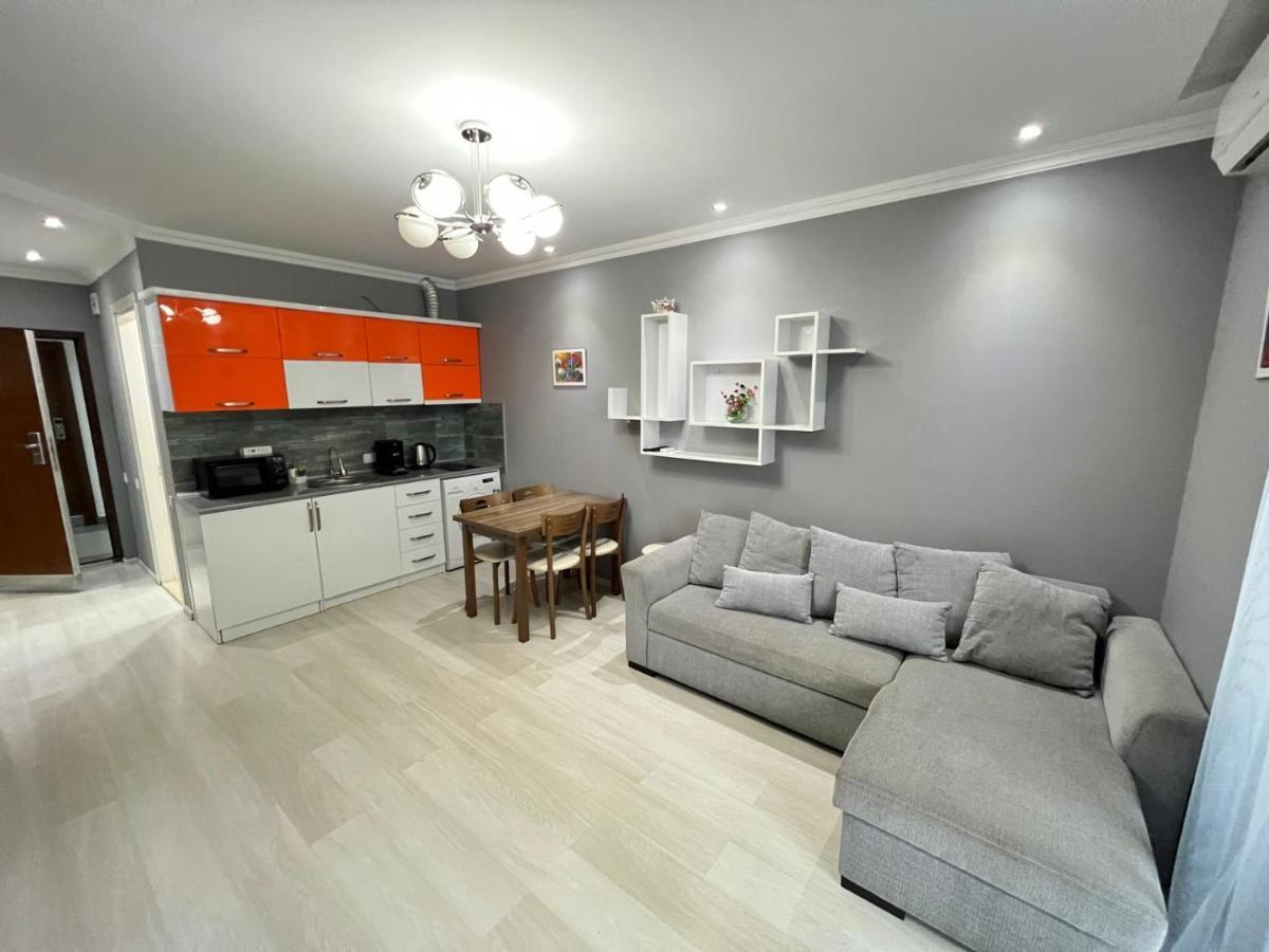 Holiday Premium Apartments Batumi Ngoại thất bức ảnh