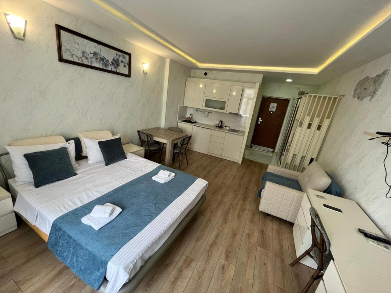 Holiday Premium Apartments Batumi Ngoại thất bức ảnh