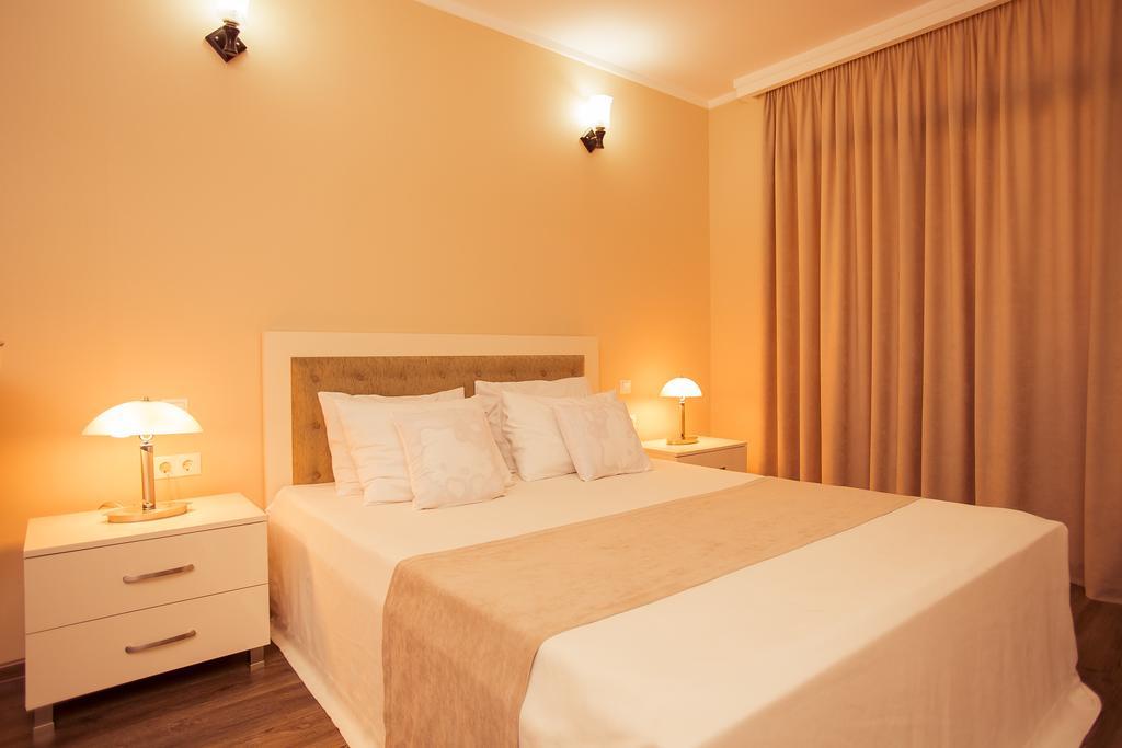 Holiday Premium Apartments Batumi Ngoại thất bức ảnh